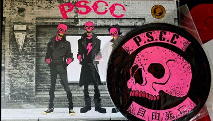 Mezco One:12 Pink Skulls Gig From Hell