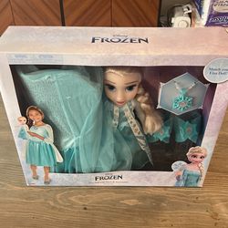 Frozen Elsa Doll With Dress And Accessories