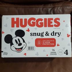 Huggies SNUG AND DRY Disposable Diapers: Size 4 (76 Count)