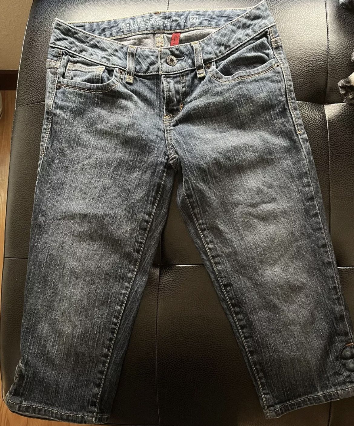 Guess Jeans Sassy Capri Crop Jeans 27 Denim