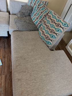 Gray Fabric Sectional Sofa with Chaise