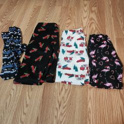 5 Each Christmas Leggings Size Med 