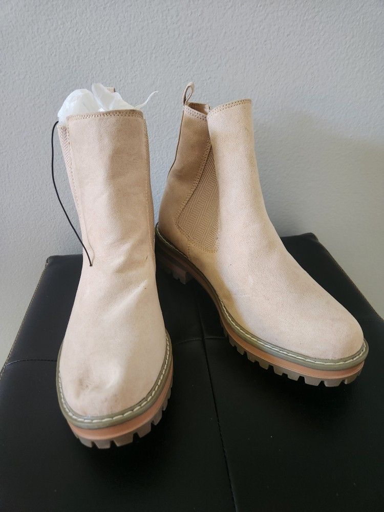 Ladies Boots 