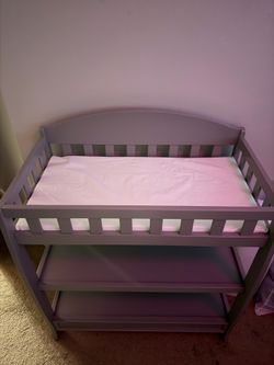 changing table baby’s