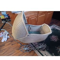 Vintage 1930s Antique Victoria Wicker Baby Carriage