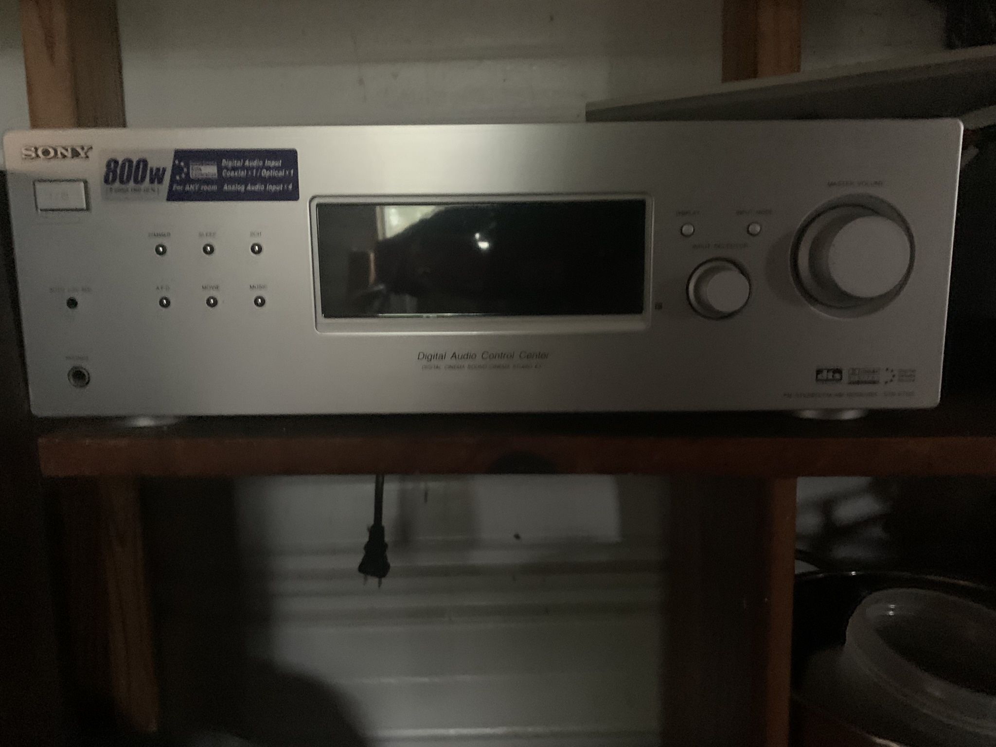 Sony Stereo Radio800watt Like New.