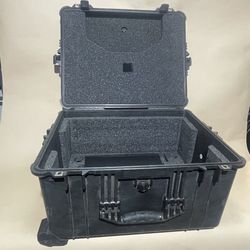 PELICAN 1620 Protector Rolling With 4 Space Rack