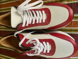 Tennis shoes Vibram