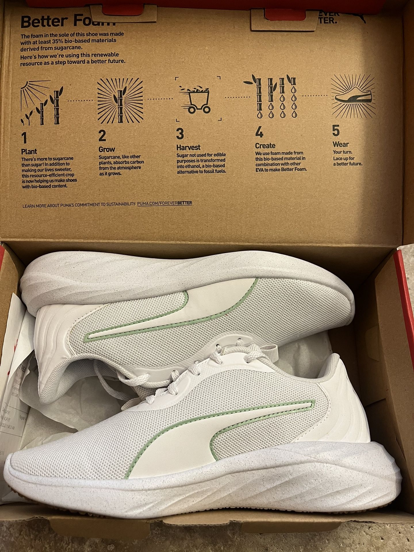 Puma - Size 6 (women’s)