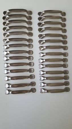 28 Cabinet Pulls