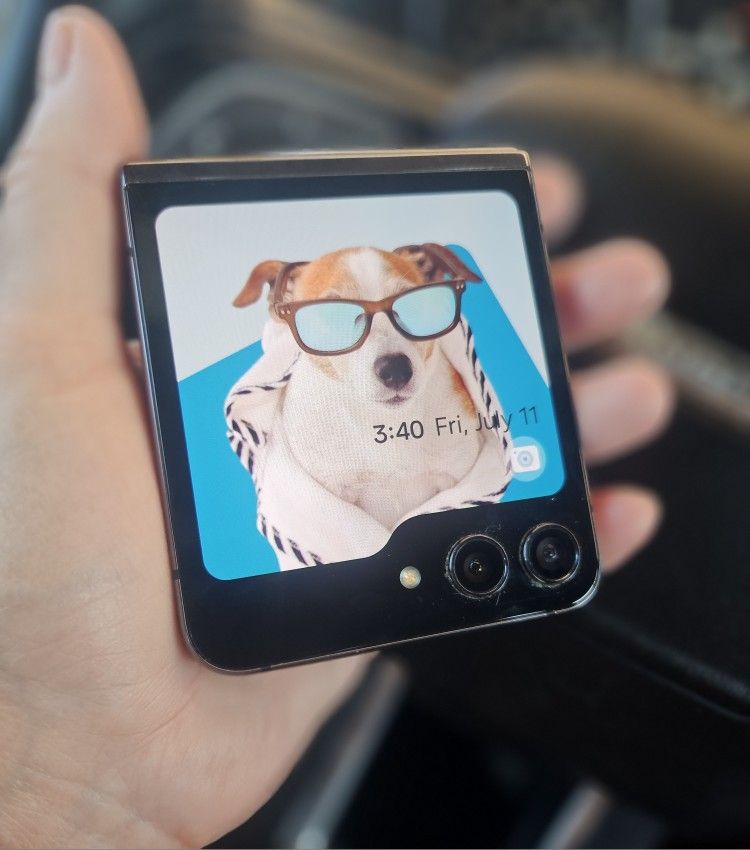 Unlocked Galaxy Z FLIP5