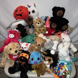Lot of >25 various size stuffed animals  P/U Jamison for a child or a dog 