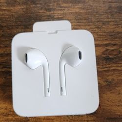 Older Iphone Wired Earbuds/ Headphones