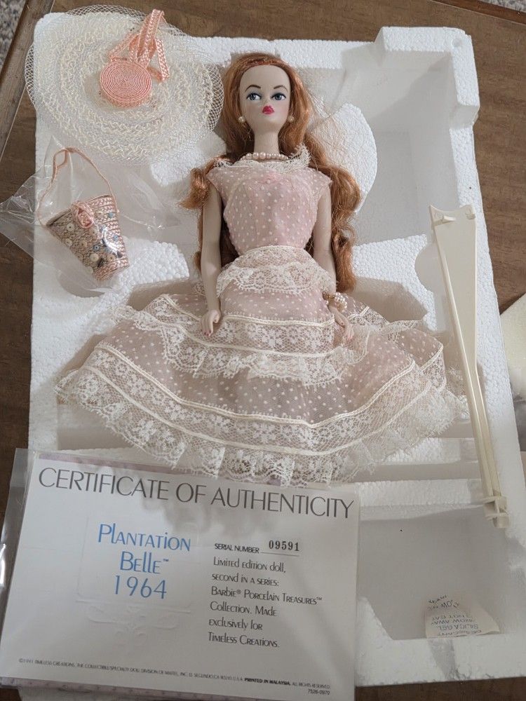 1991 Limited Edition Porcelain "Plantation Belle" Barbie Doll.