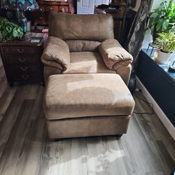 Great Chair With Ottoman 