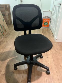 Black Mesh Office Chair
