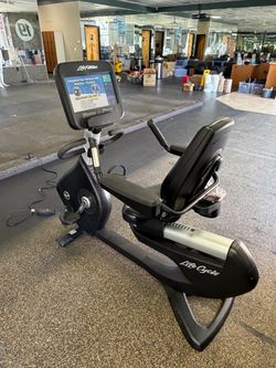 Life fitness recumbent bike