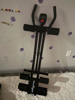 Stomach workout machine