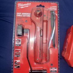 Easy armored cable cutter