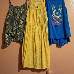 GIRLS CLOTHS (3 ITEMS)