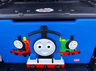 Vintage Thomas the train toy box