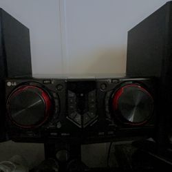LG Stereo System 