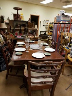7 pc Elk Furniture 1920s Dining room table with leaf & 6 chairs