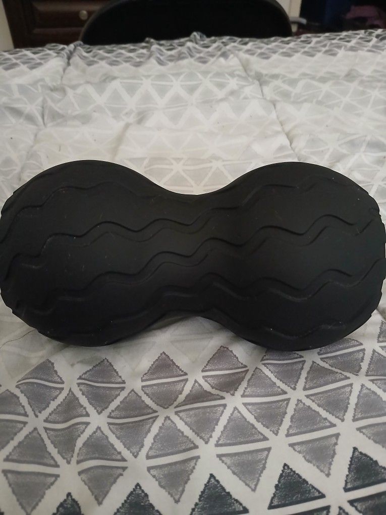Theragun Wave Duo Massager.