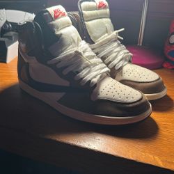 Jordan 1 Mocha Travis scott