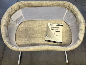 Halo Bassinest Flex Portable Bassinet