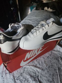 Nike Cortez size 10 mens