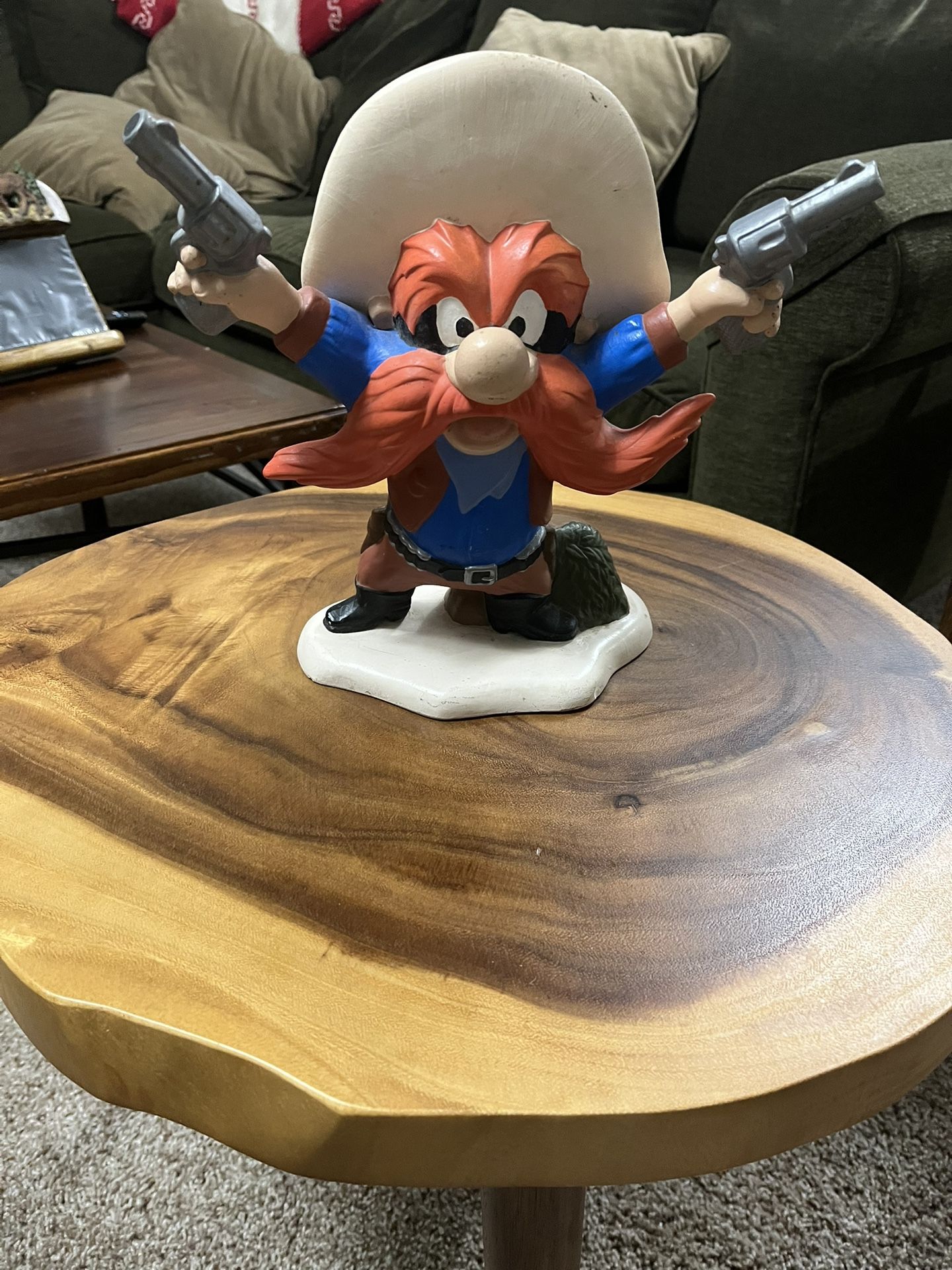 RARE WARNER BROS YOSEMITE SAM CERAMIC STATUE CHARACTER