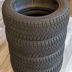 Snow Tire Bridgestone Blizzak WS90