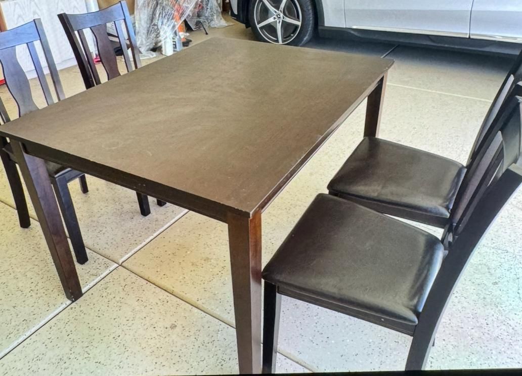 Dining Table With 4 Chairs