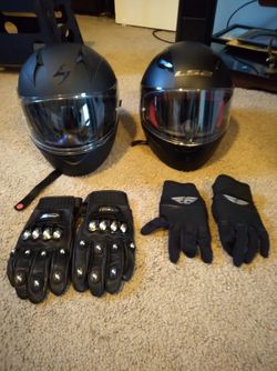 Bike hemlets and gloves**willing to sell things separete as well**