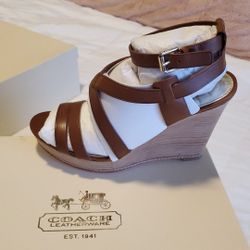 COACH MACEY VACHETTA SZ8.5