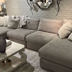 💃BRAND NEW 👌Avaliyah Ash 4-Piece Double Chaise Sectional