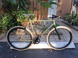 Fixie / Fixed Gear / Single Speed Bike / Bicycle