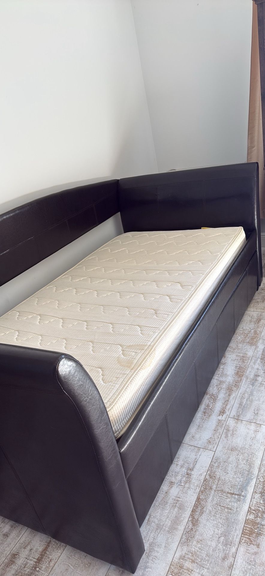 El Dorado Full Size Trundle Bed With Mattresses
