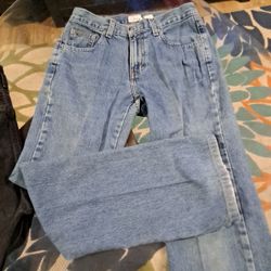 Vintage Calvin Klein jeans,high waisted,straight leg SIZE:2