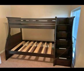 Bunk bed