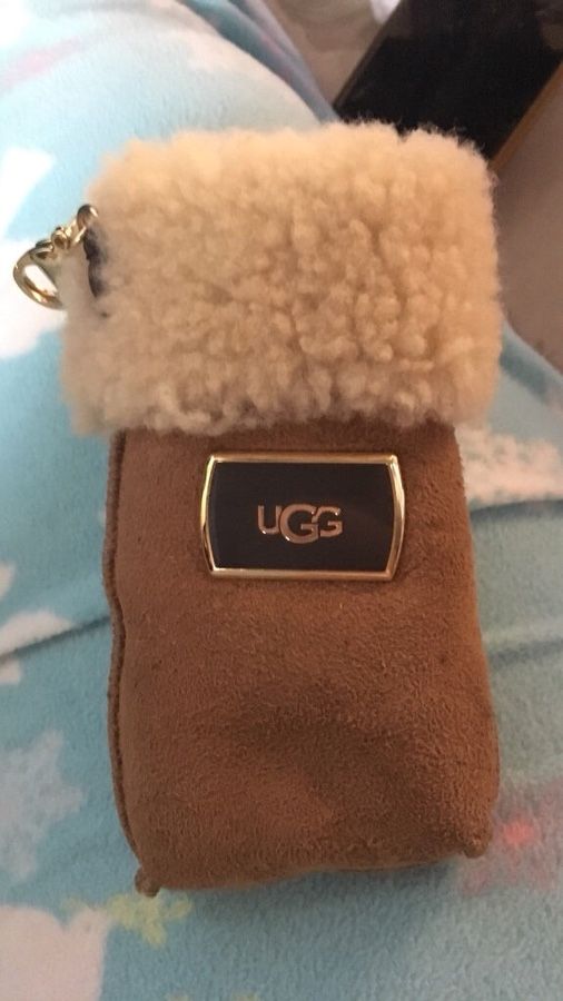 Ugg Phone Carrier