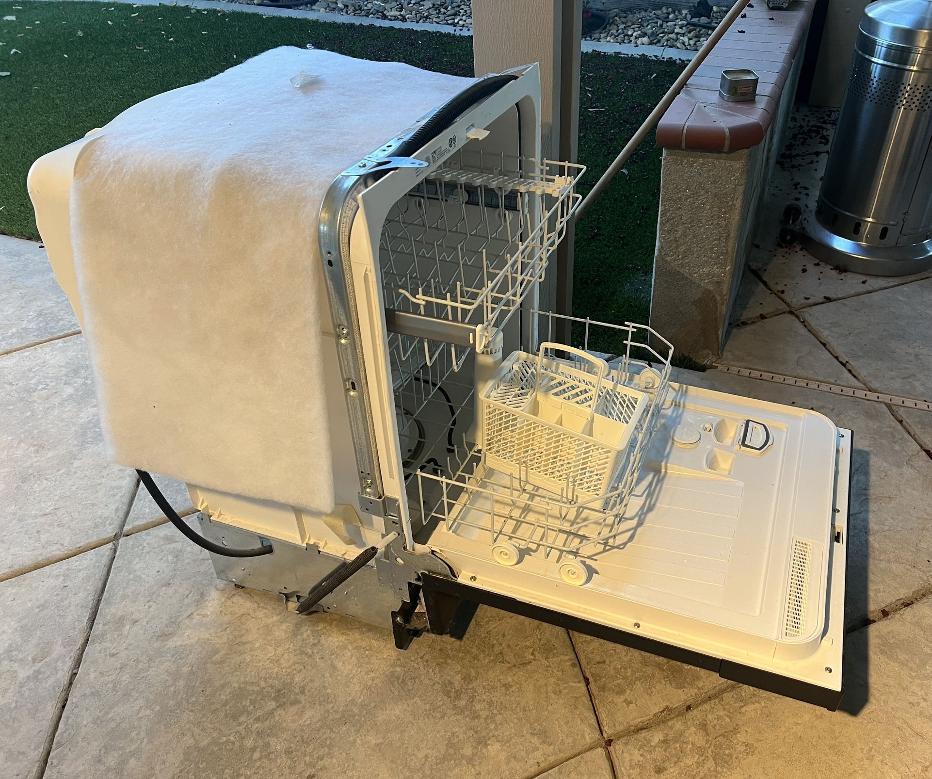 Used Maytag Dishwasher for Sale in Elk Grove, CA OfferUp