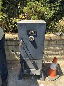 Masterbuilt Pro Propane Smoker