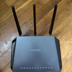 NETGEAR Nighthawk R7000p - AC2300 Smart Gaming WiFi Router