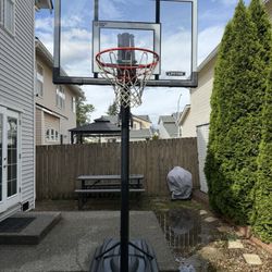 Lifetime Adjustable Basketball hoop 52 Inch backboard