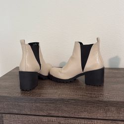 Chelsea Boot
