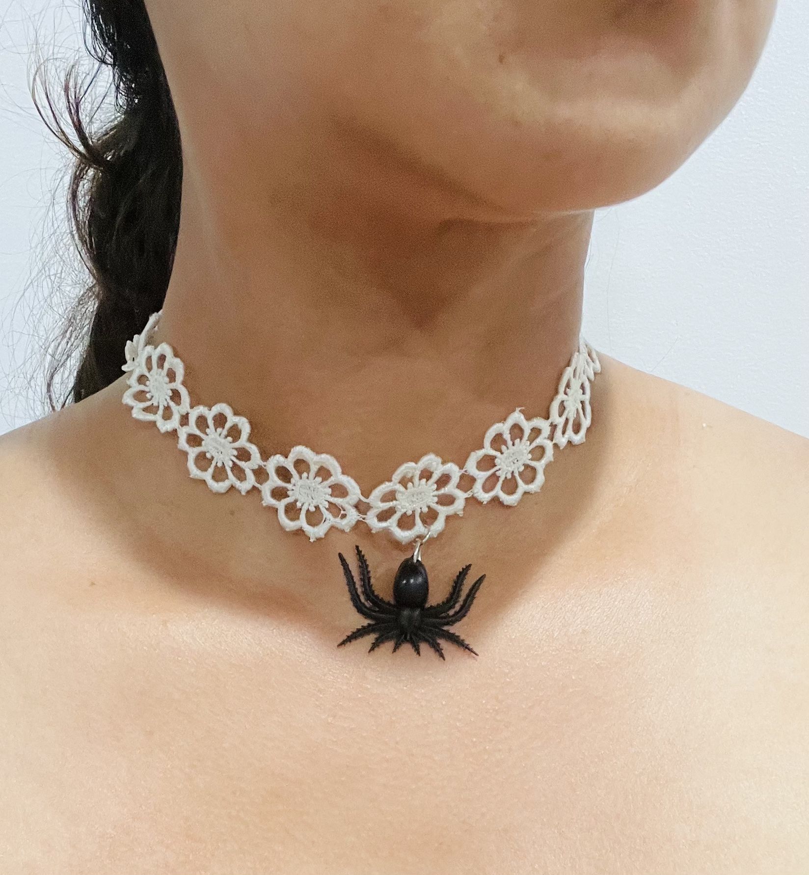 Daisy White Lace Choker With Dangling Black Spider. Halloween. Gothic Witch Costume Look Spooky 🕷️