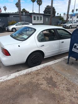 Nissan maxima 96 datsun