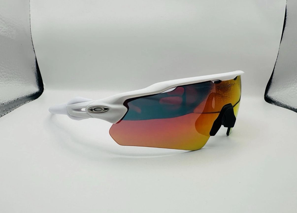 Oakley Radars